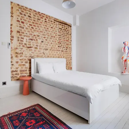 Cozy Flat With Balcony 5 Min To Galata Tower 伊斯坦布尔